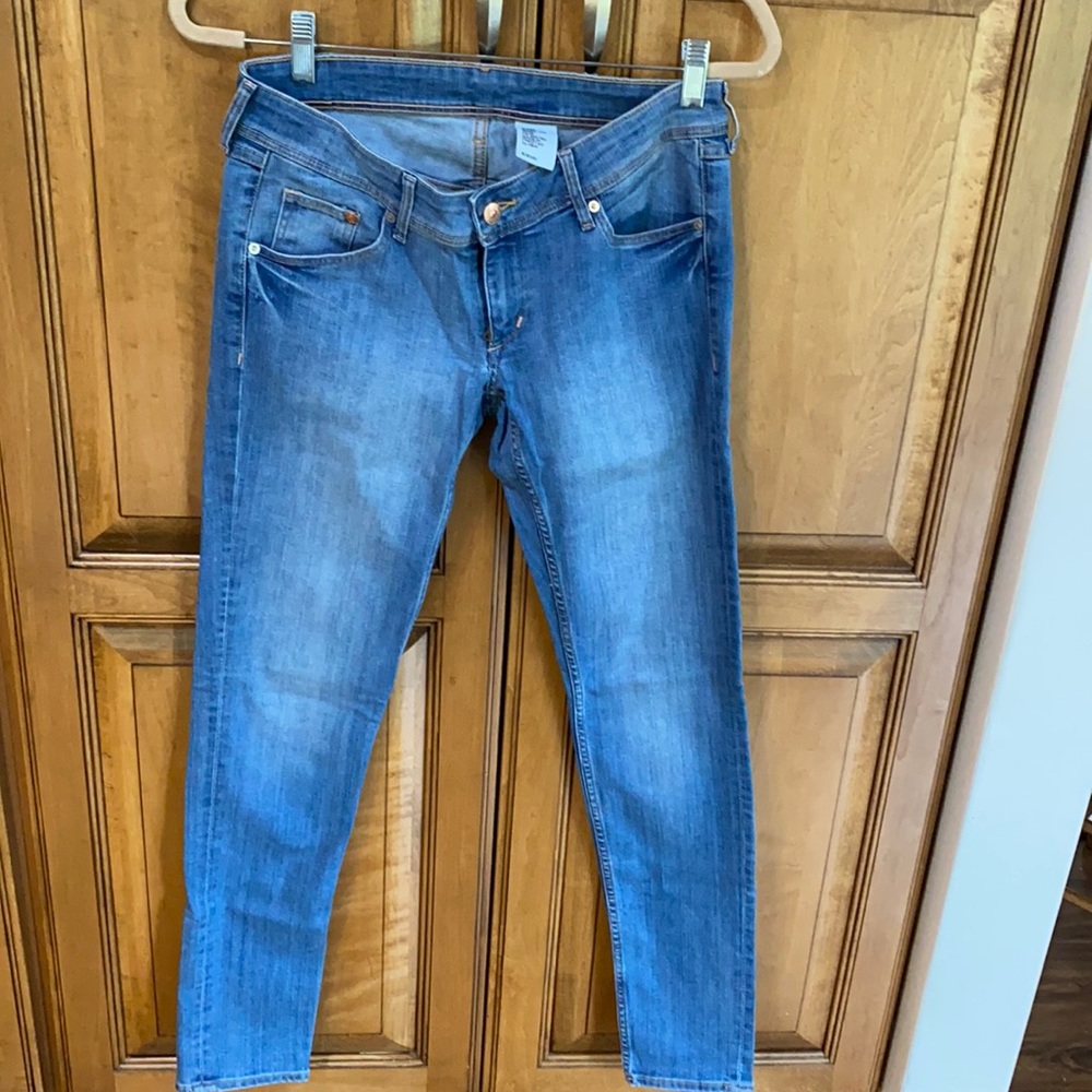H&M skinny Jeans. Size 31/32